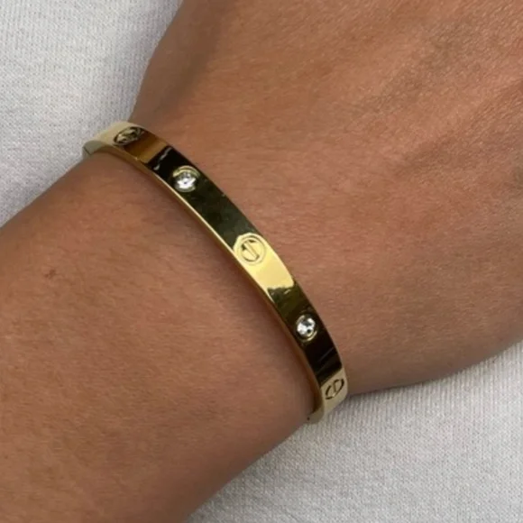 LUXURY GOLD SCREW BRACELET ZIRCONIA LOVE BANGLE BRACELET - Picture 2 of 16